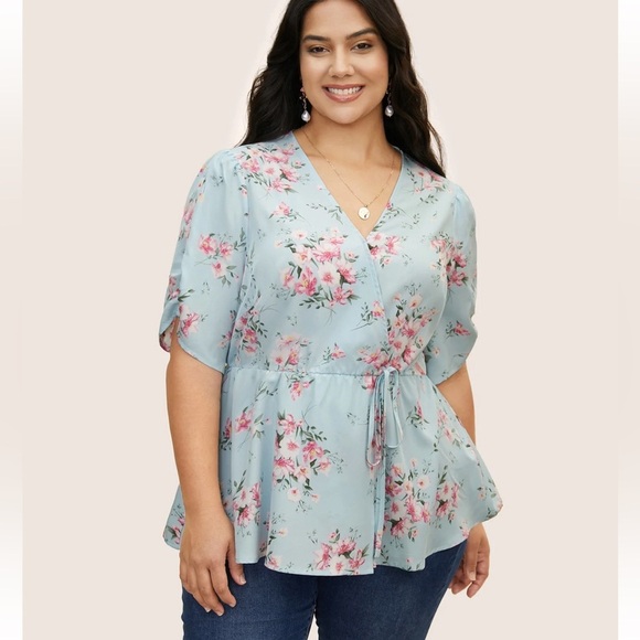 BloomChic Plus Size 2XL Floral Bishop Sleeve Wrap Gathered Blouse us18-20 - Picture 1 of 6